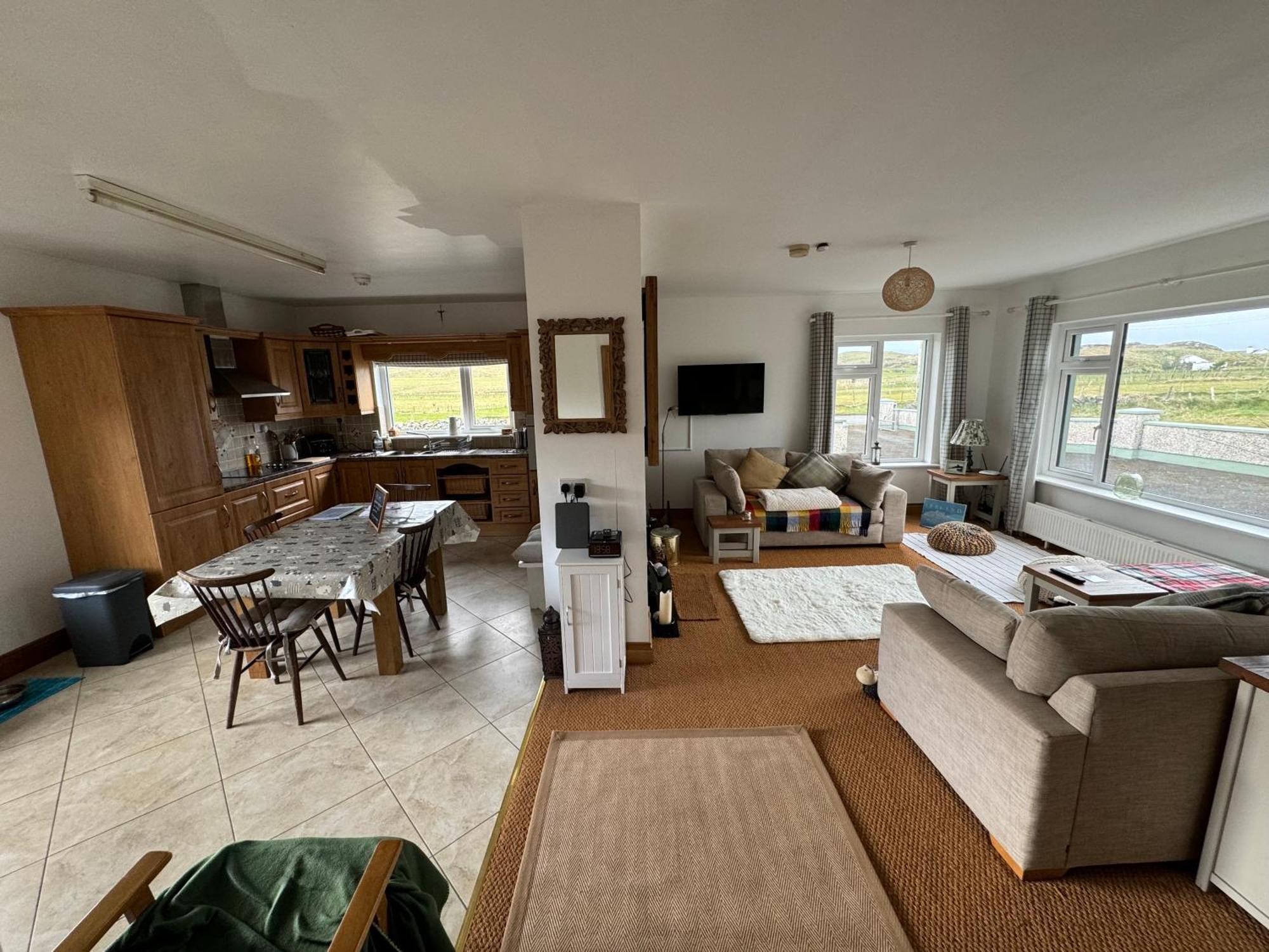 Hughie'S Farm Cottage 巴利利芬 外观 照片